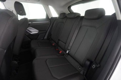 Audi Q3 Sportback 35 TDI quattro S tronic S line edition (2)