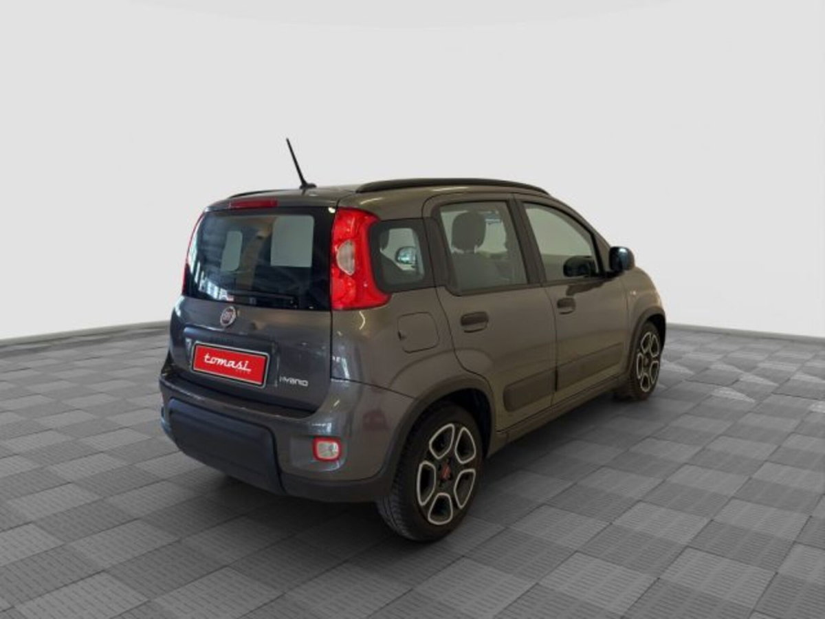 Fiat Panda 1.0 FireFly S&S Hybrid City Cross (5)