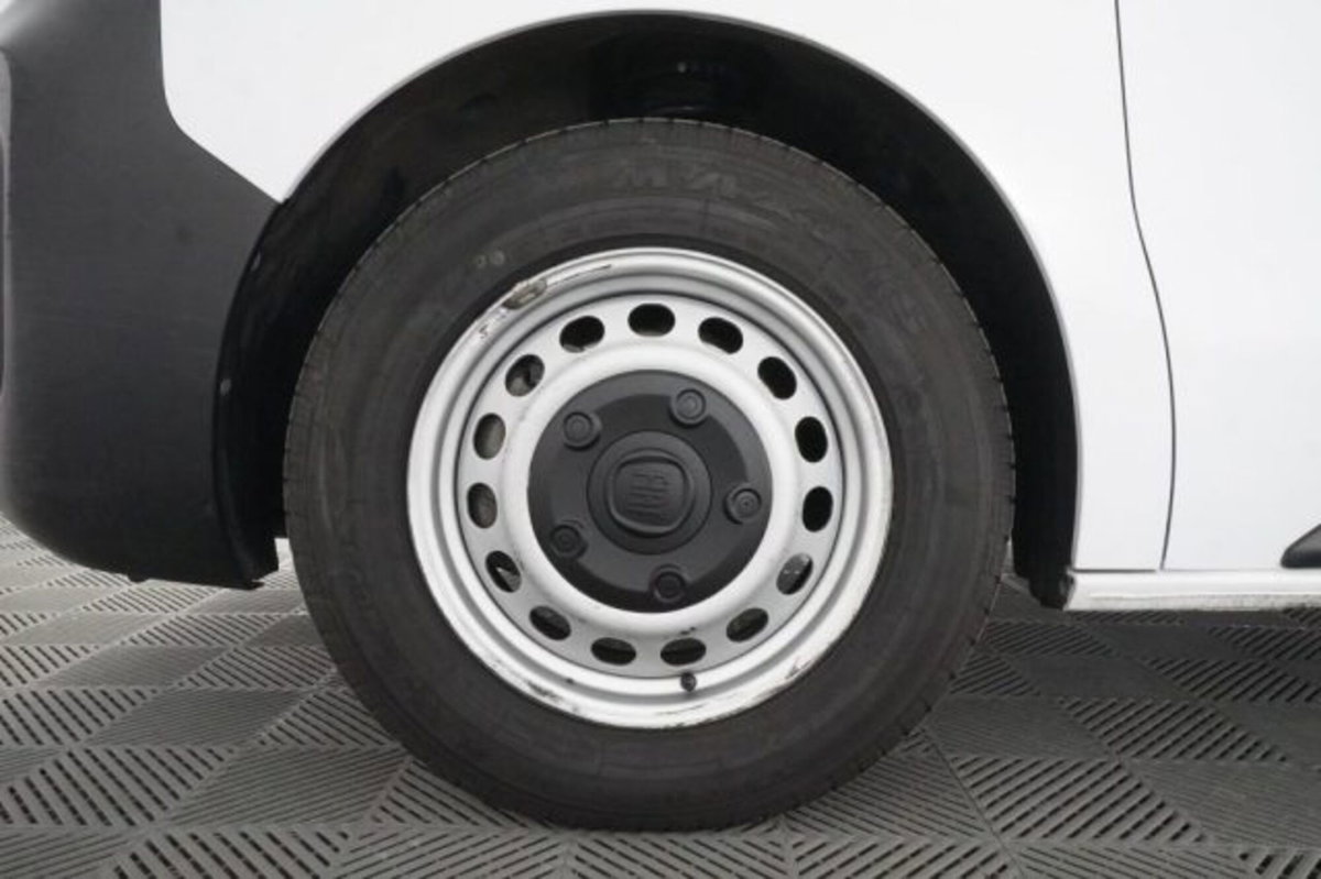 Fiat Scudo Furgone ce 1.5 bluehdi 120cv L3H1 (7)
