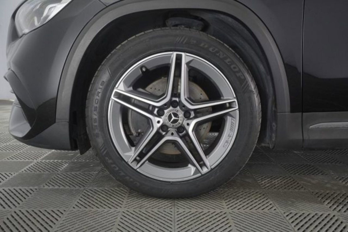 Mercedes-Benz CLA Shooting Brake 180 d Automatic Shooting Brake Premium (15)