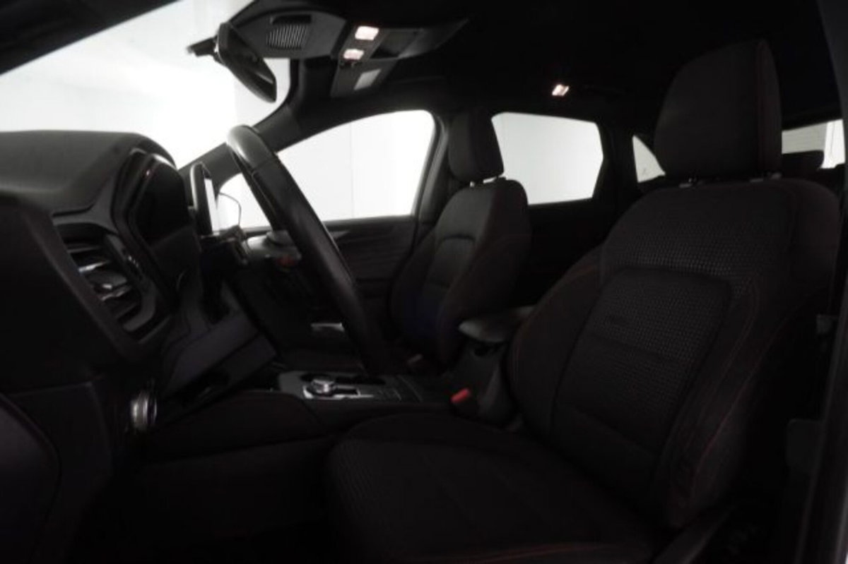 Ford Kuga 1.5 EcoBlue 120 CV 2WD ST-Line (2)