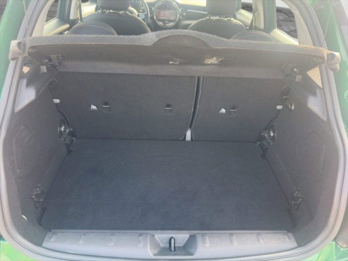 MINI Mini 1.5 Cooper Classic 5 porte (14)