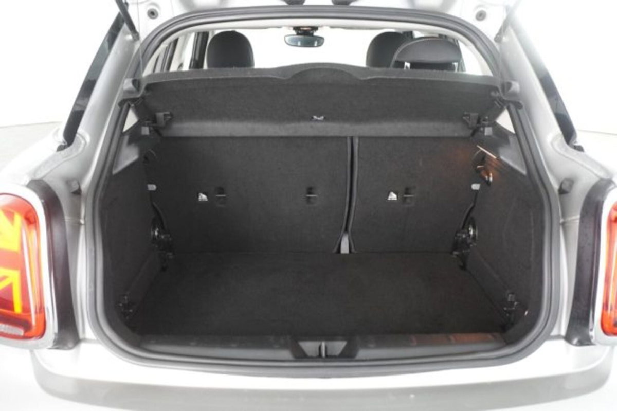 MINI Mini 1.5 Cooper Classic 5 porte (13)