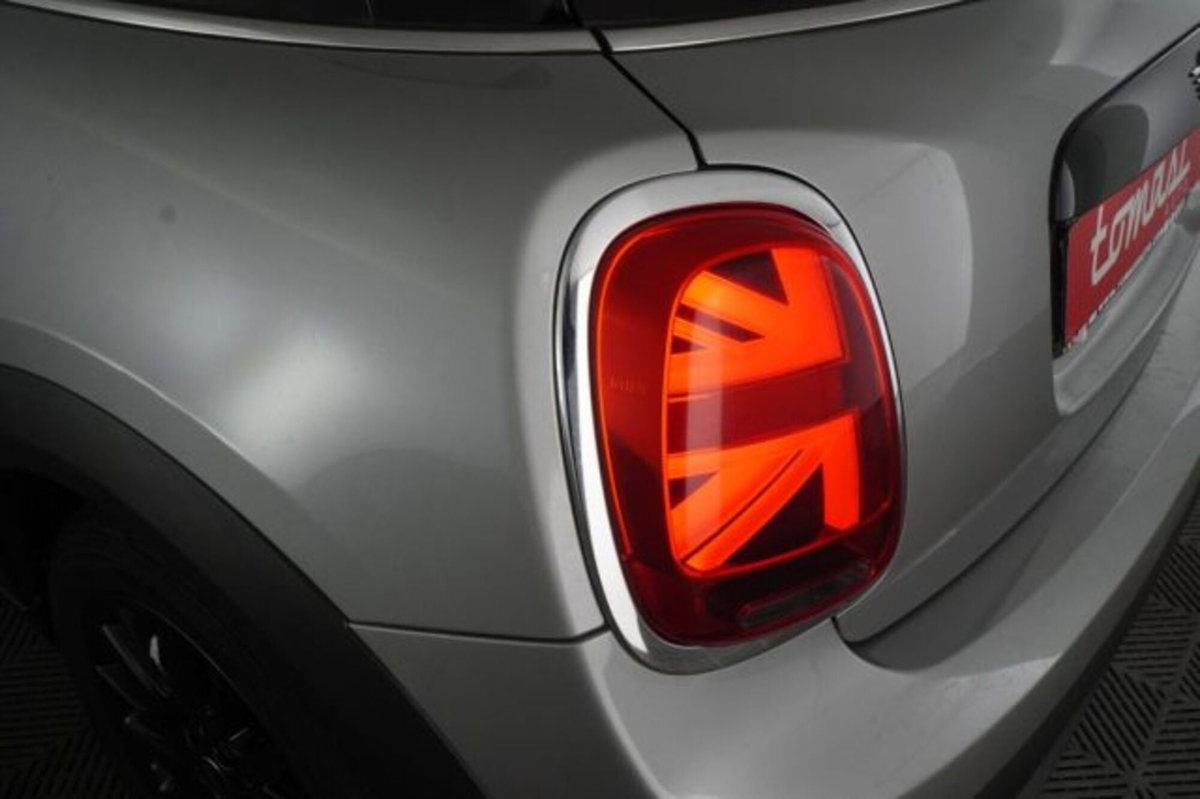 MINI Mini 1.5 Cooper Classic 5 porte (16)