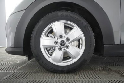 MINI Mini 1.5 Cooper Essential 5 porte (16)