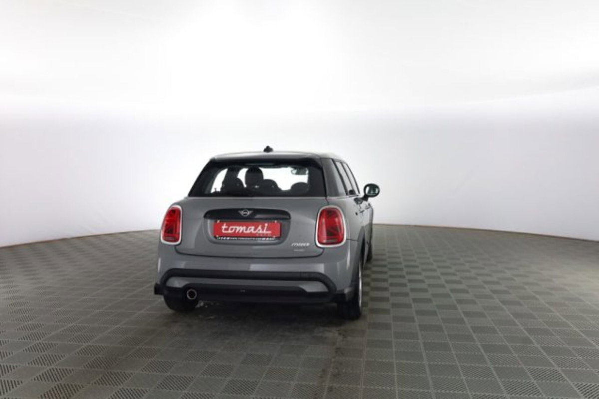 MINI Mini 1.5 Cooper Essential 5 porte (5)