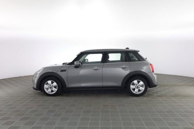 MINI Mini 1.5 Cooper Essential 5 porte (7)