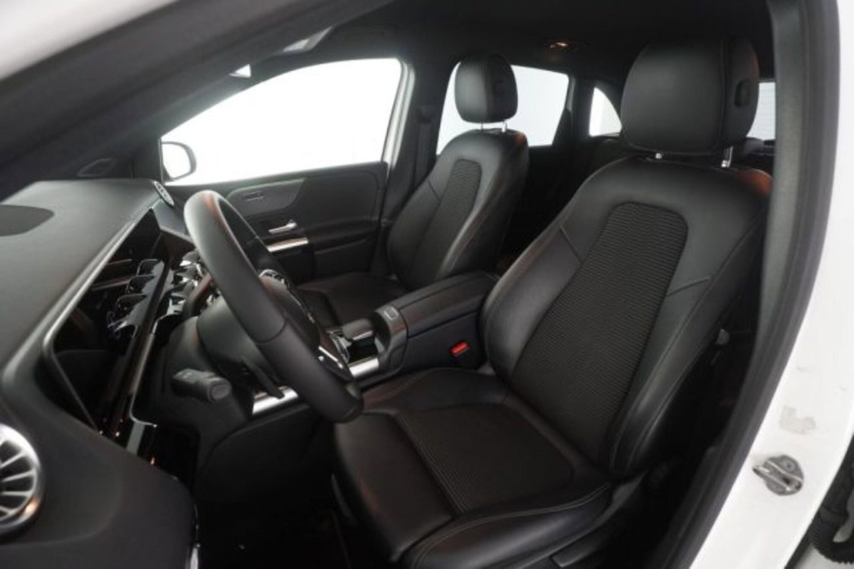 Mercedes-Benz CLA 200 d Sport (10)