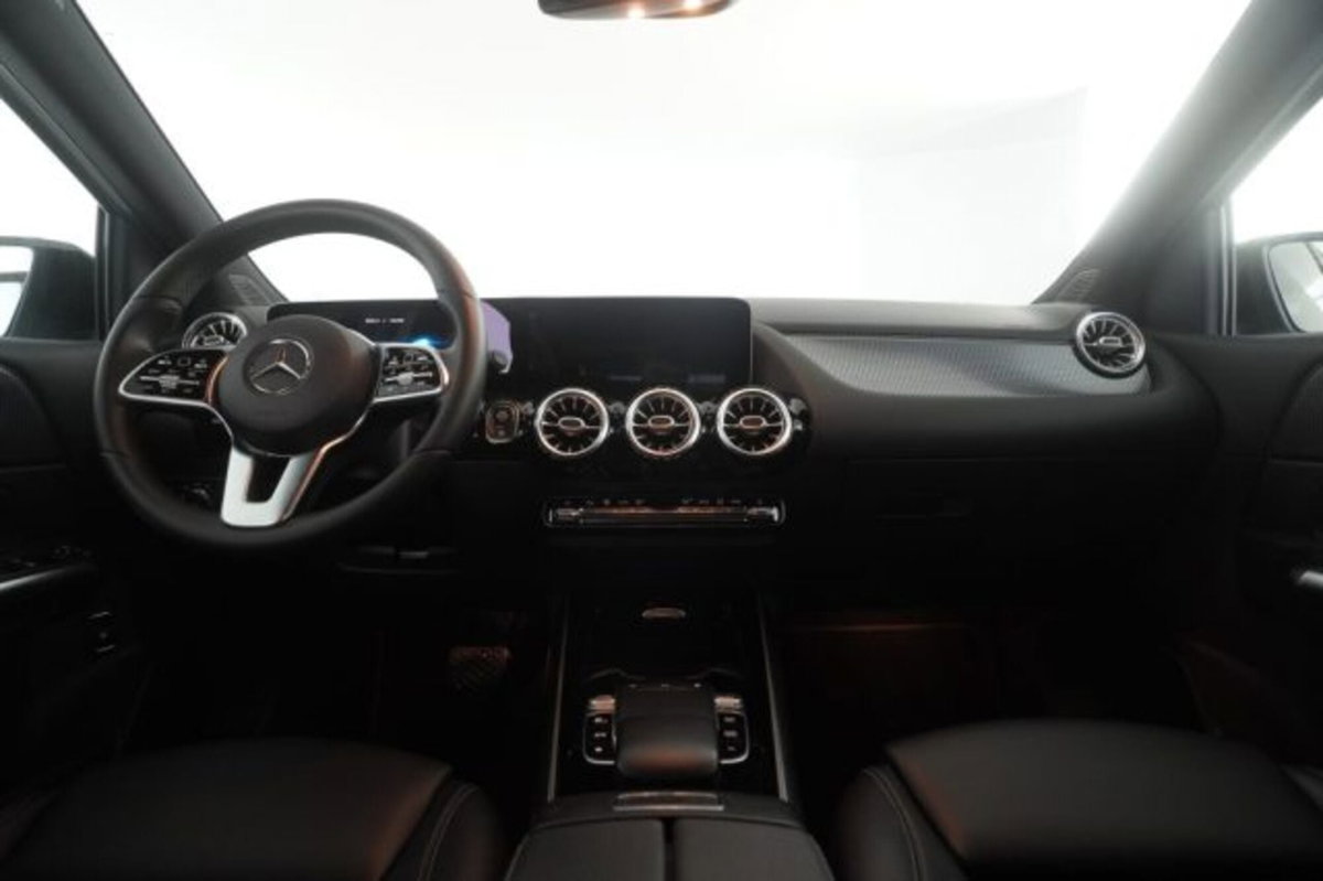 Mercedes-Benz CLA 200 d Sport (12)