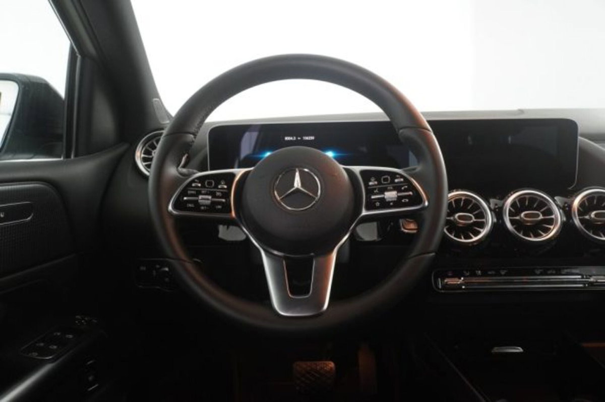 Mercedes-Benz CLA 200 d Sport (13)