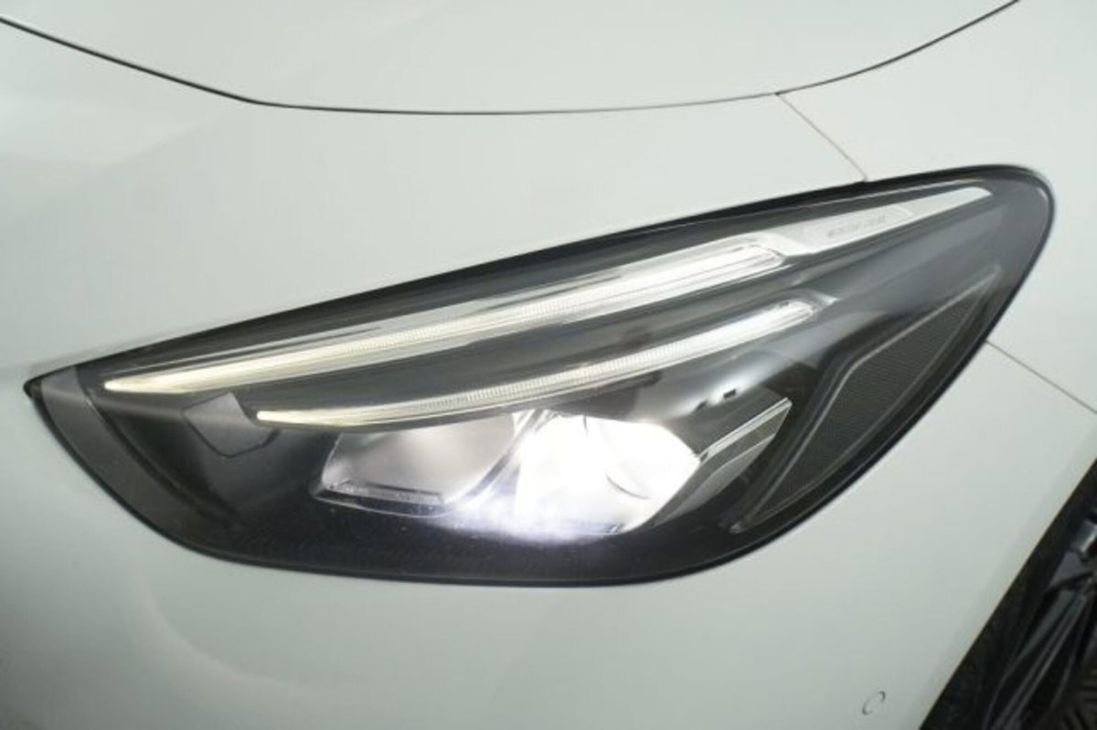 Mercedes-Benz CLA 200 d Sport (15)