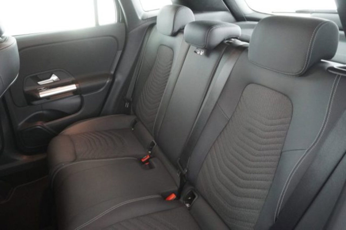 Mercedes-Benz CLA Shooting Brake 200 d Automatic 4Matic Shooting Brake Sport (11)
