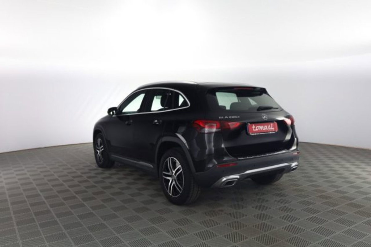 Mercedes-Benz CLA Shooting Brake 200 d Automatic 4Matic Shooting Brake Sport (6)