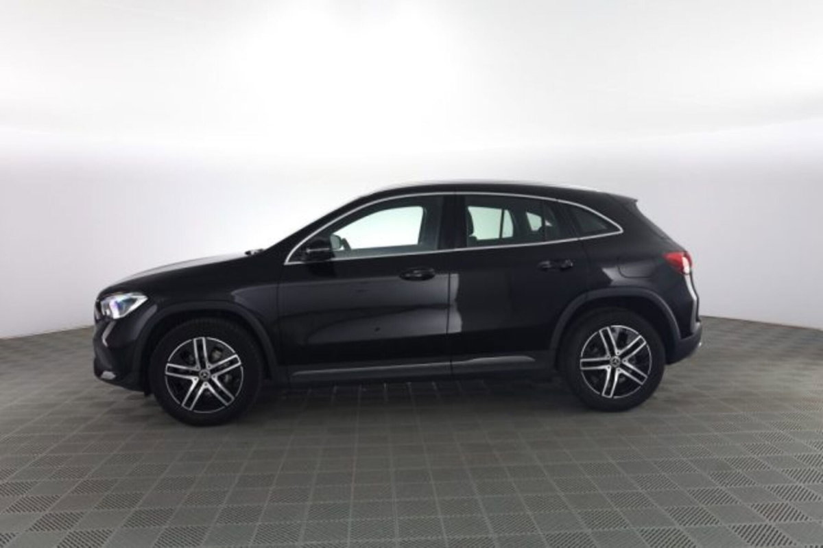 Mercedes-Benz CLA Shooting Brake 200 d Automatic 4Matic Shooting Brake Sport (7)