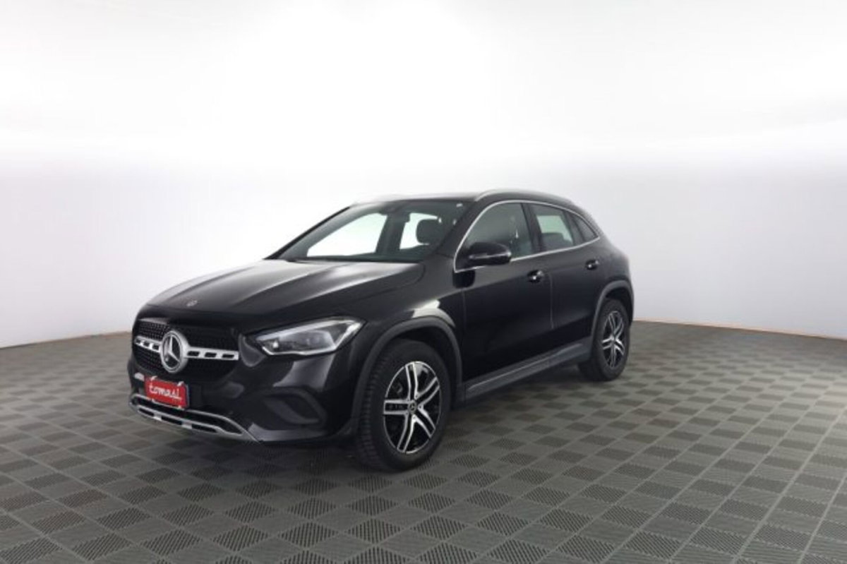 Mercedes-Benz CLA Shooting Brake 200 d Automatic 4Matic Shooting Brake Sport (8)