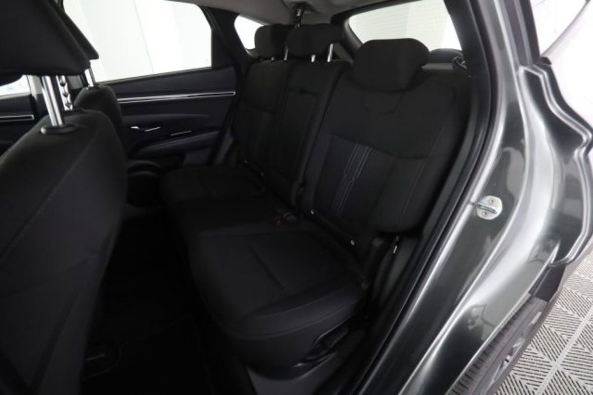 Hyundai Tucson 1.6 crdi 48V Xline 2wd dct (11)