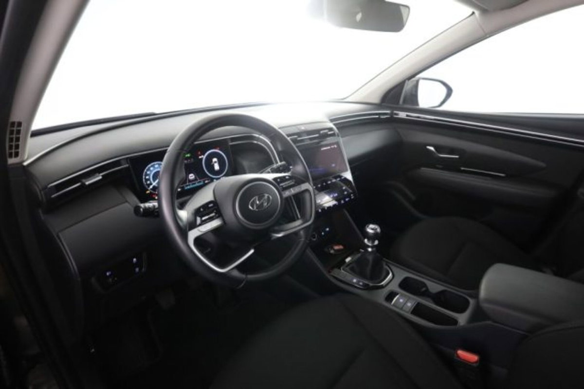 Hyundai Tucson 1.6 crdi 48V Xline 2wd dct (9)