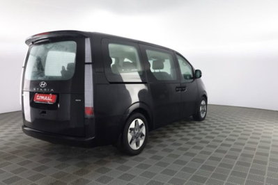Hyundai Staria 2.2 awd auto (4)