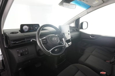 Hyundai Staria 2.2 awd auto (9)