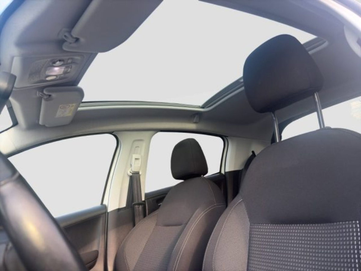 Peugeot 208 100 5 porte Allure (16)