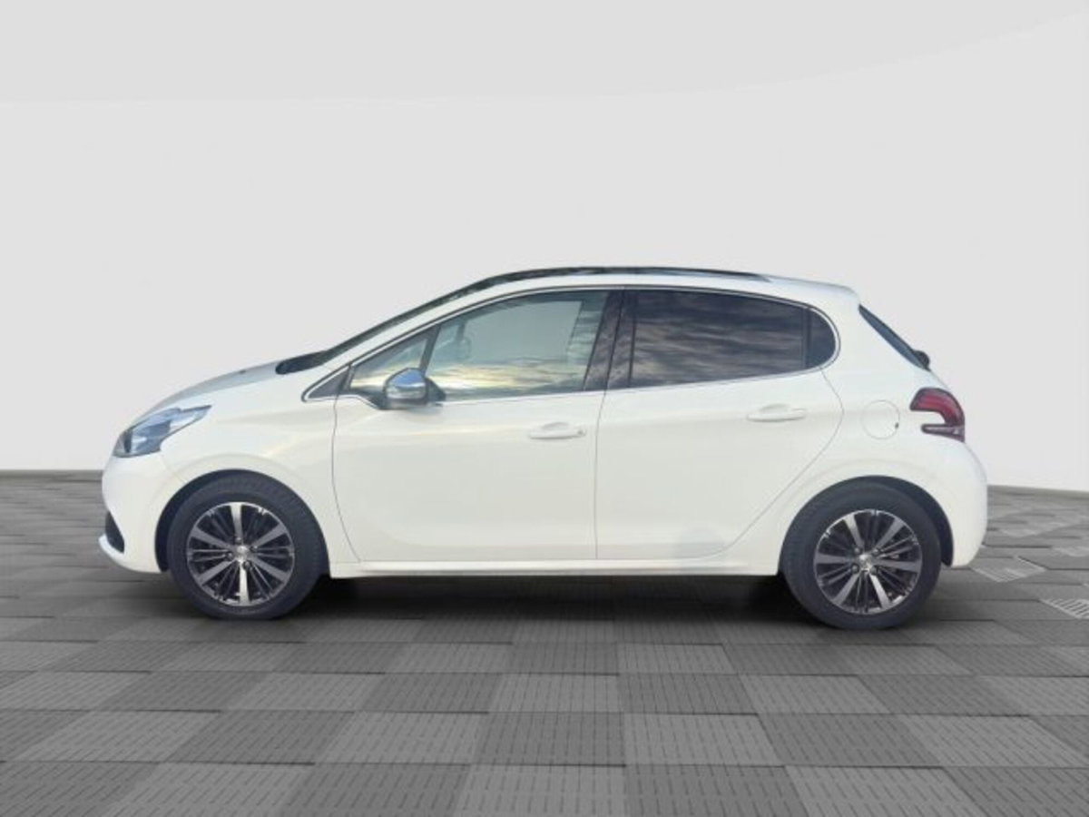 Peugeot 208 100 5 porte Allure (2)