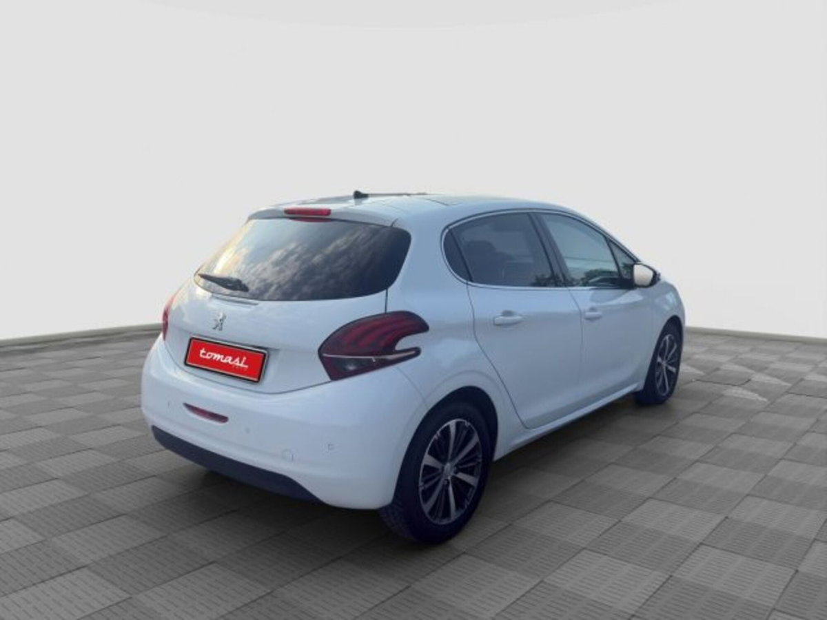 Peugeot 208 100 5 porte Allure (5)