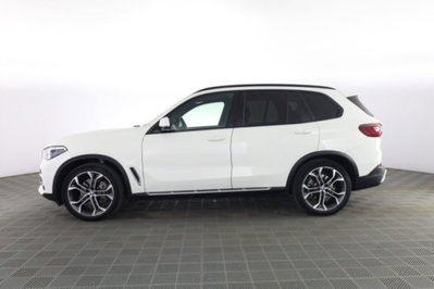 BMW X5 xDrive30d 48V xLine (7)