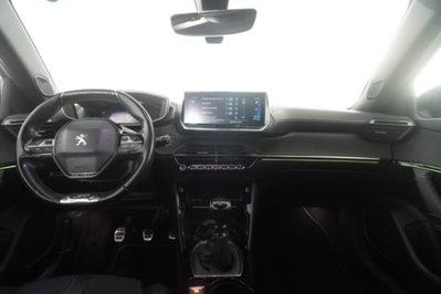 Peugeot 2008 BlueHDi 100 S&S GT Line (12)