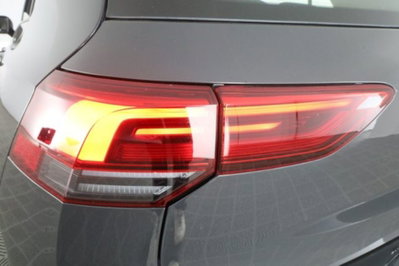 Volkswagen Golf Variant 1.0 eTSI EVO DSG Life (10)
