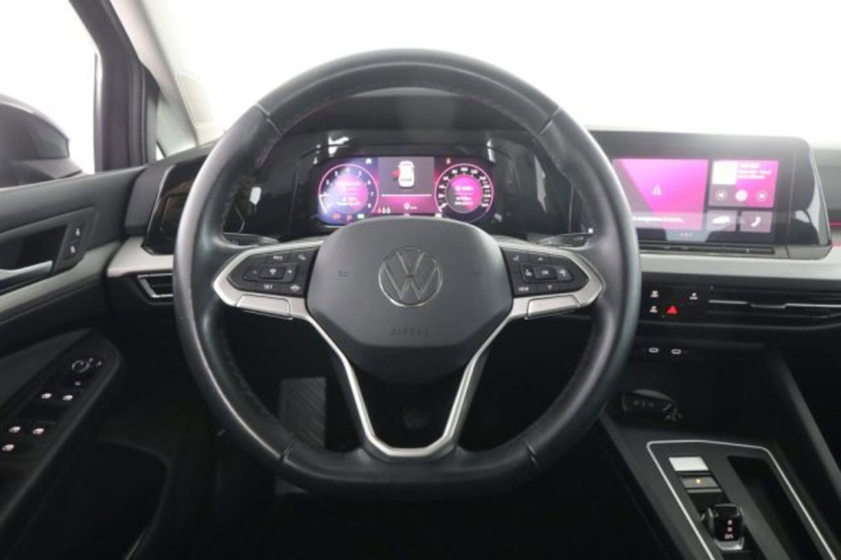 Volkswagen Golf Variant 1.0 eTSI EVO DSG Life (5)