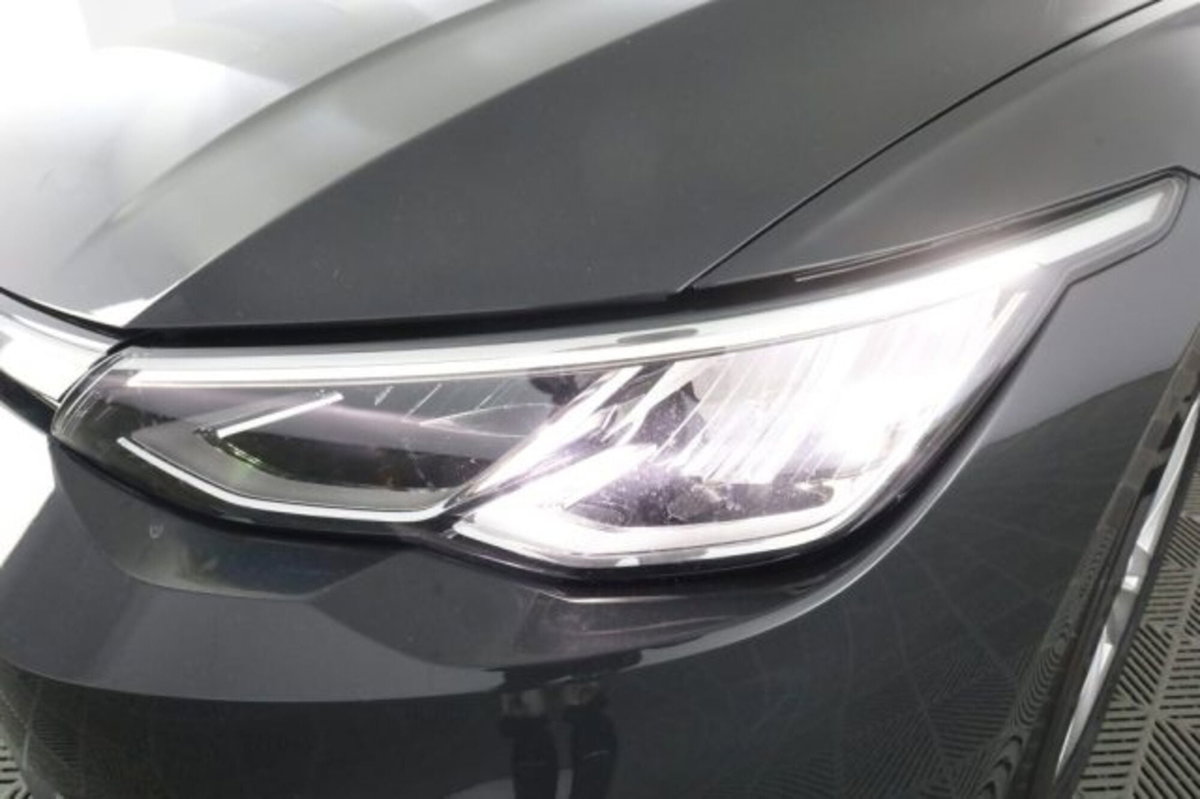 Volkswagen Golf Variant 1.0 eTSI EVO DSG Life (9)