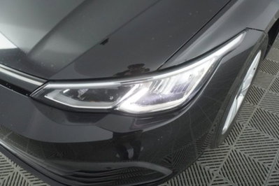 Volkswagen Golf Variant 1.0 eTSI EVO DSG Life (16)