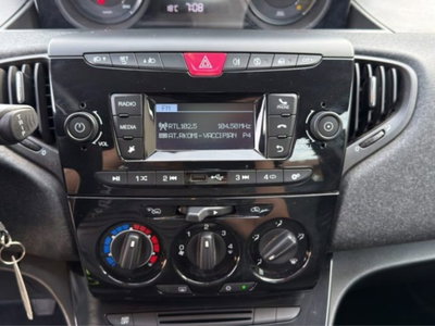 Lancia Ypsilon 1.0 FireFly 5 porte S&S Hybrid Ecochic Silver (17)