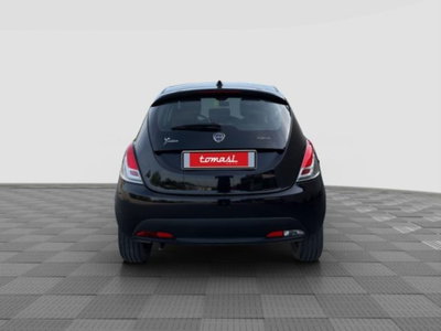Lancia Ypsilon 1.0 FireFly 5 porte S&S Hybrid Ecochic Silver (4)