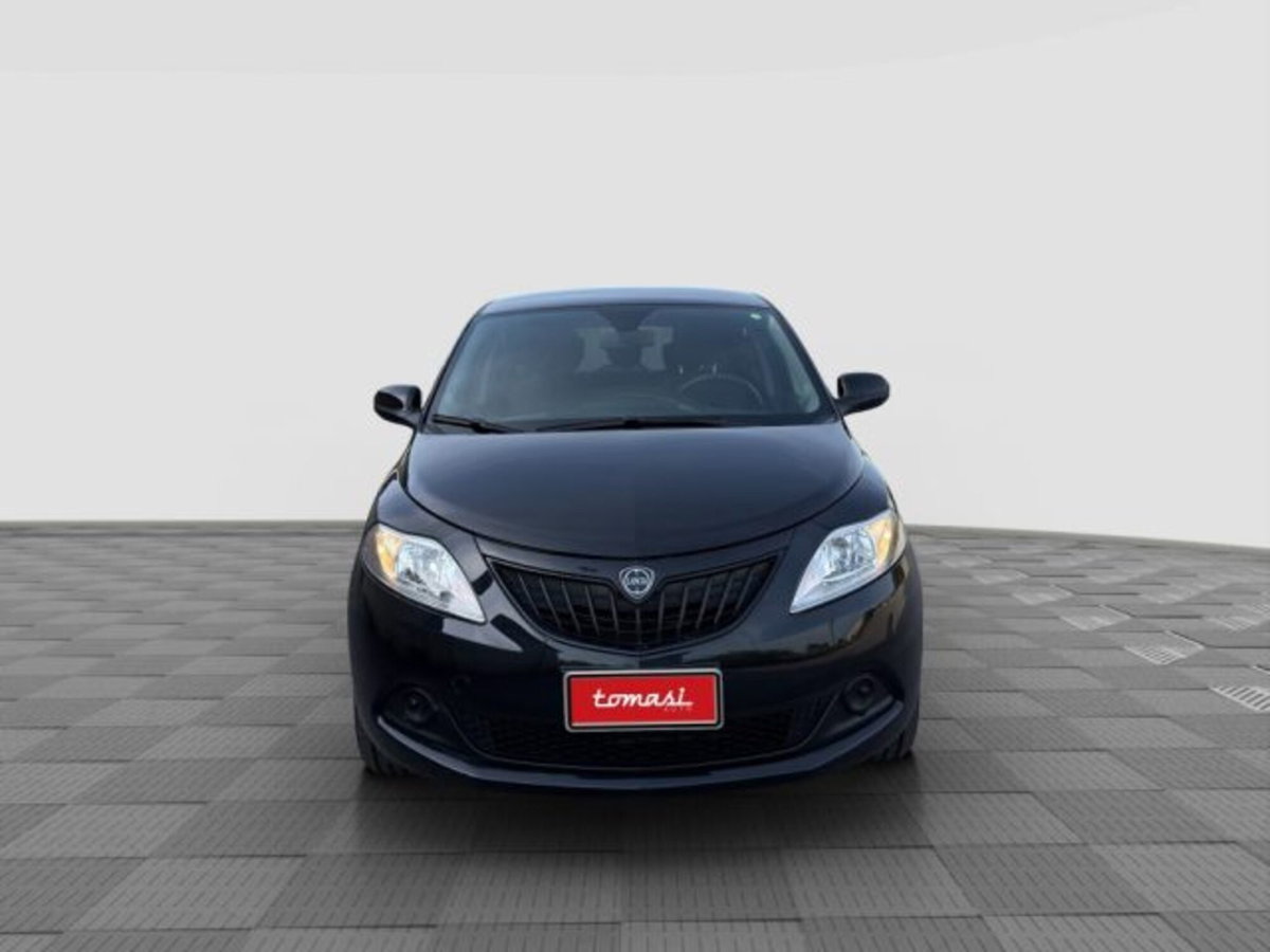 Lancia Ypsilon 1.0 FireFly 5 porte S&S Hybrid Ecochic Silver (8)