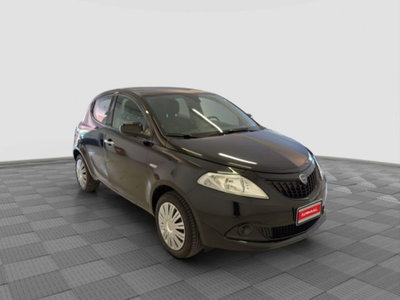 Lancia Ypsilon 1.0 FireFly 5 porte S&S Hybrid Ecochic Silver (7)