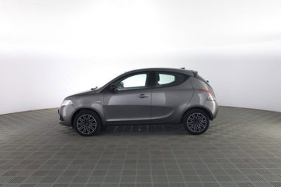 Lancia Ypsilon 1.0 FireFly 5 porte S&S Hybrid Silver Plus (7)
