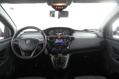 Lancia Ypsilon 1.0 FireFly 5 porte S&S Hybrid Ecochic Silver (12)