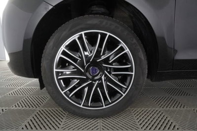 Lancia Ypsilon 1.0 FireFly 5 porte S&S Hybrid Ecochic Silver (16)