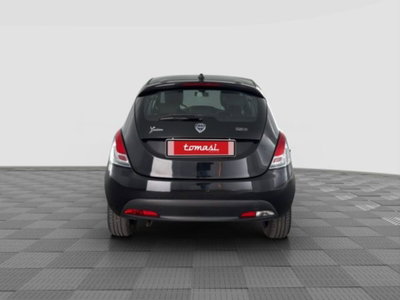 Lancia Ypsilon 1.0 FireFly 5 porte S&S Hybrid Ecochic Silver (4)