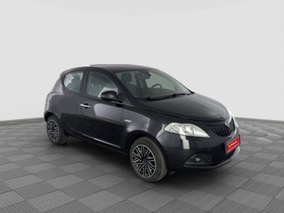 Lancia Ypsilon 1.0 FireFly 5 porte S&S Hybrid Ecochic Silver (7)