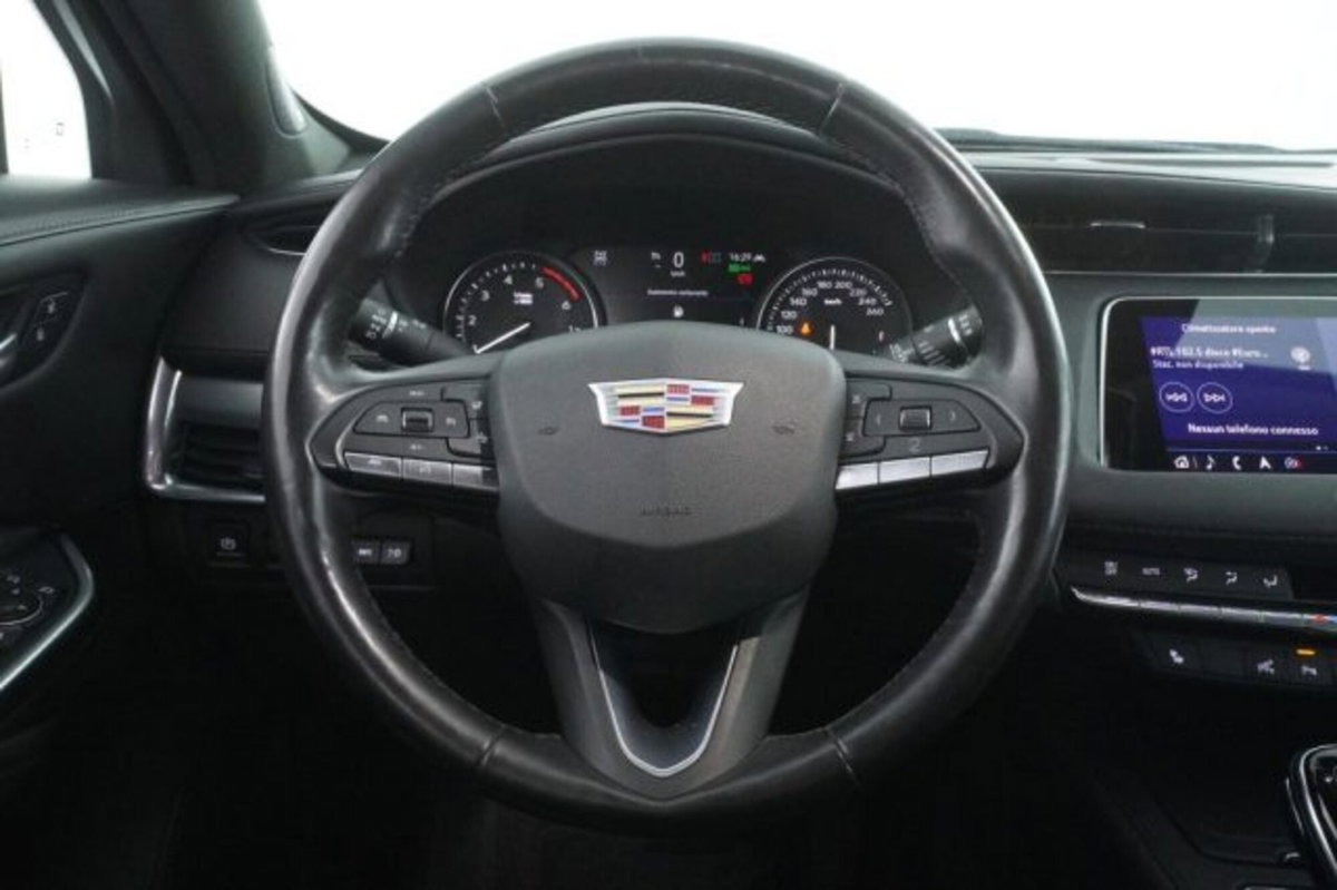 Cadillac XT4 XT4 350 TD AWD Premium Luxury (13)