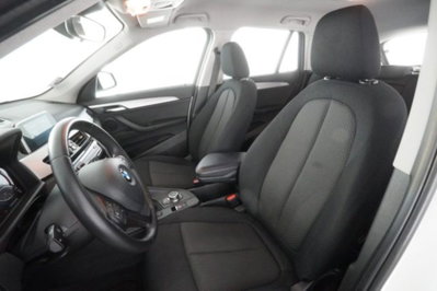 BMW X1 sDrive18d Advantage (2)