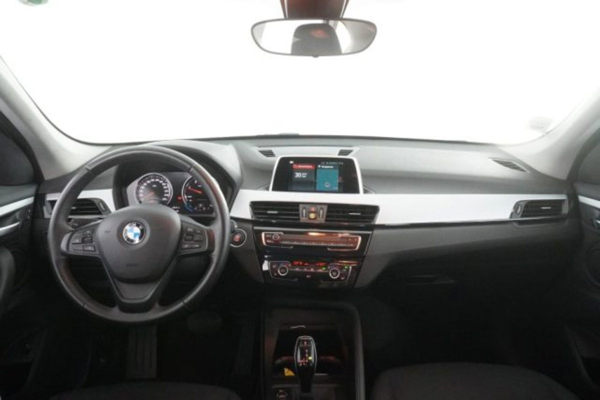 BMW X1 sDrive18d Advantage (4)