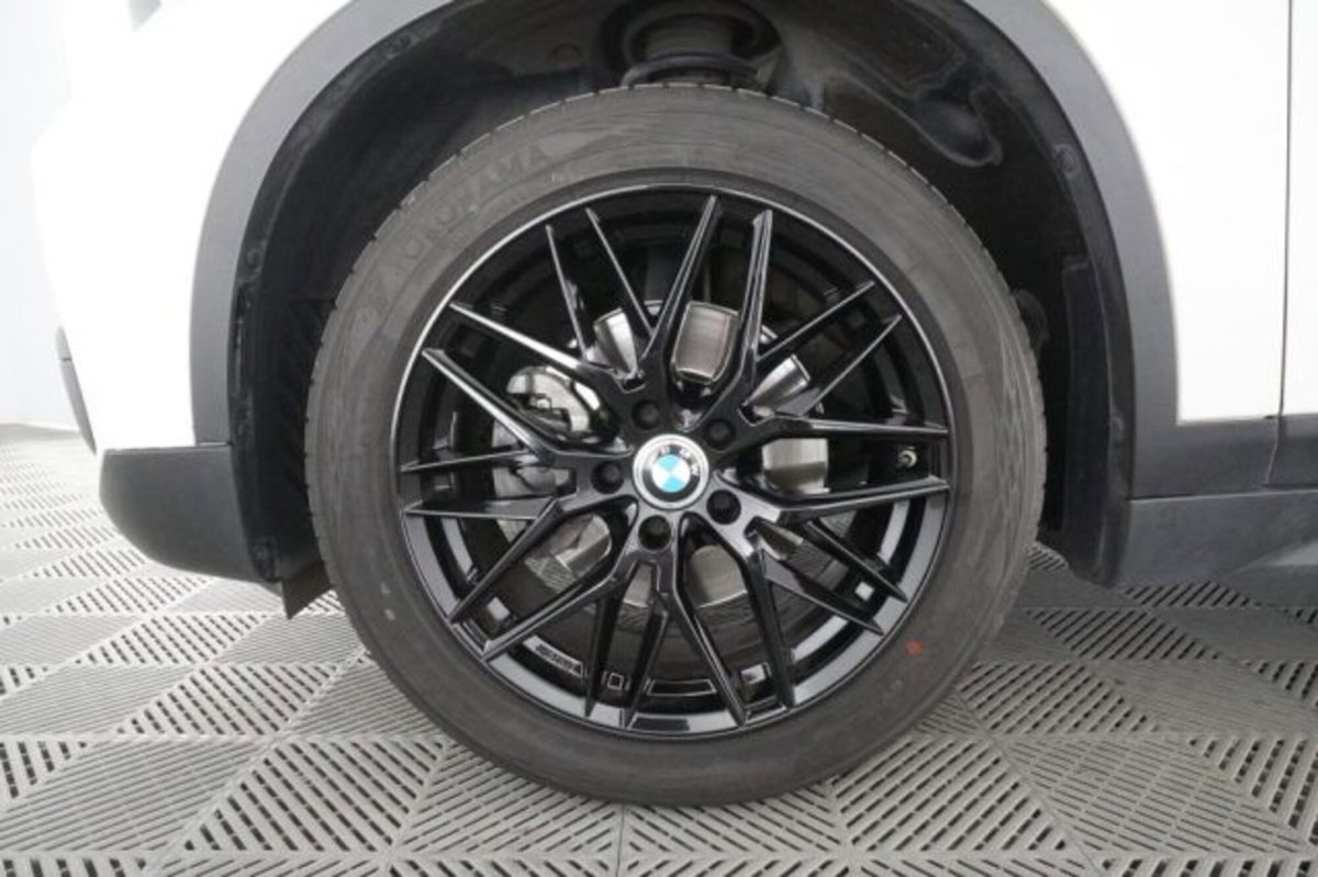 BMW X1 sDrive18d Advantage (8)
