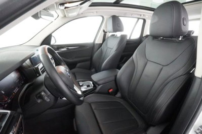 BMW X3 sDrive18d 48V Msport (2)