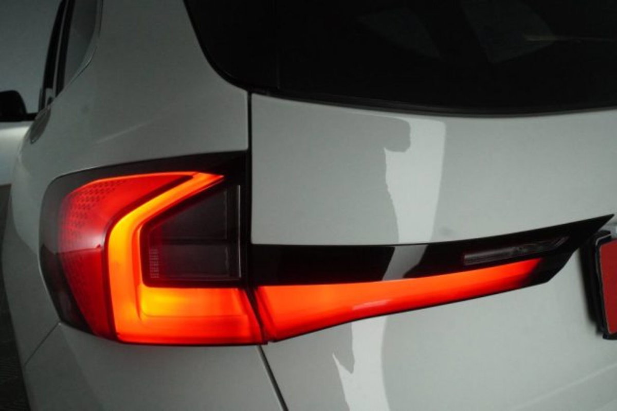 BMW X1 sDrive 18d xLine (18)