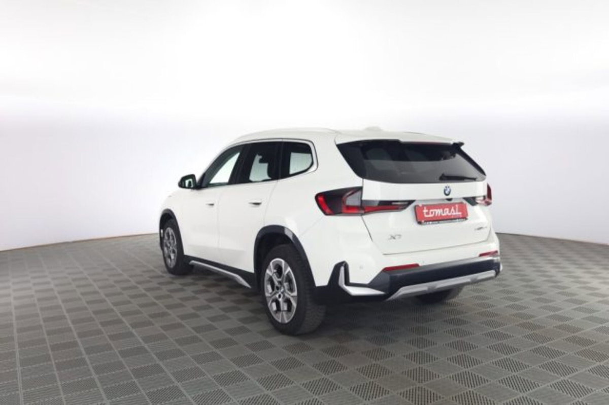 BMW X1 sDrive 18d xLine (6)