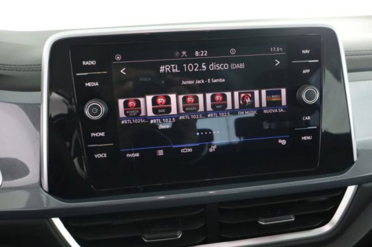 Volkswagen T-Roc 1.0 tsi Style 115cv (11)