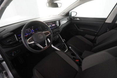 Volkswagen Polo 1.0 evo Life 80cv (9)